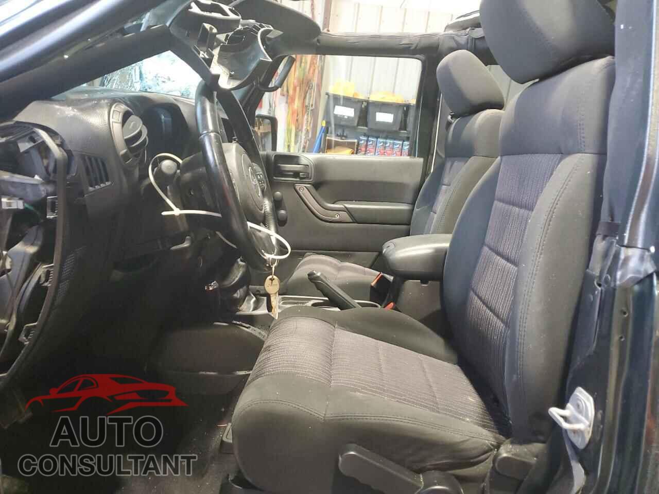 JEEP WRANGLER 2011 - 1J4AA2D16BL581175