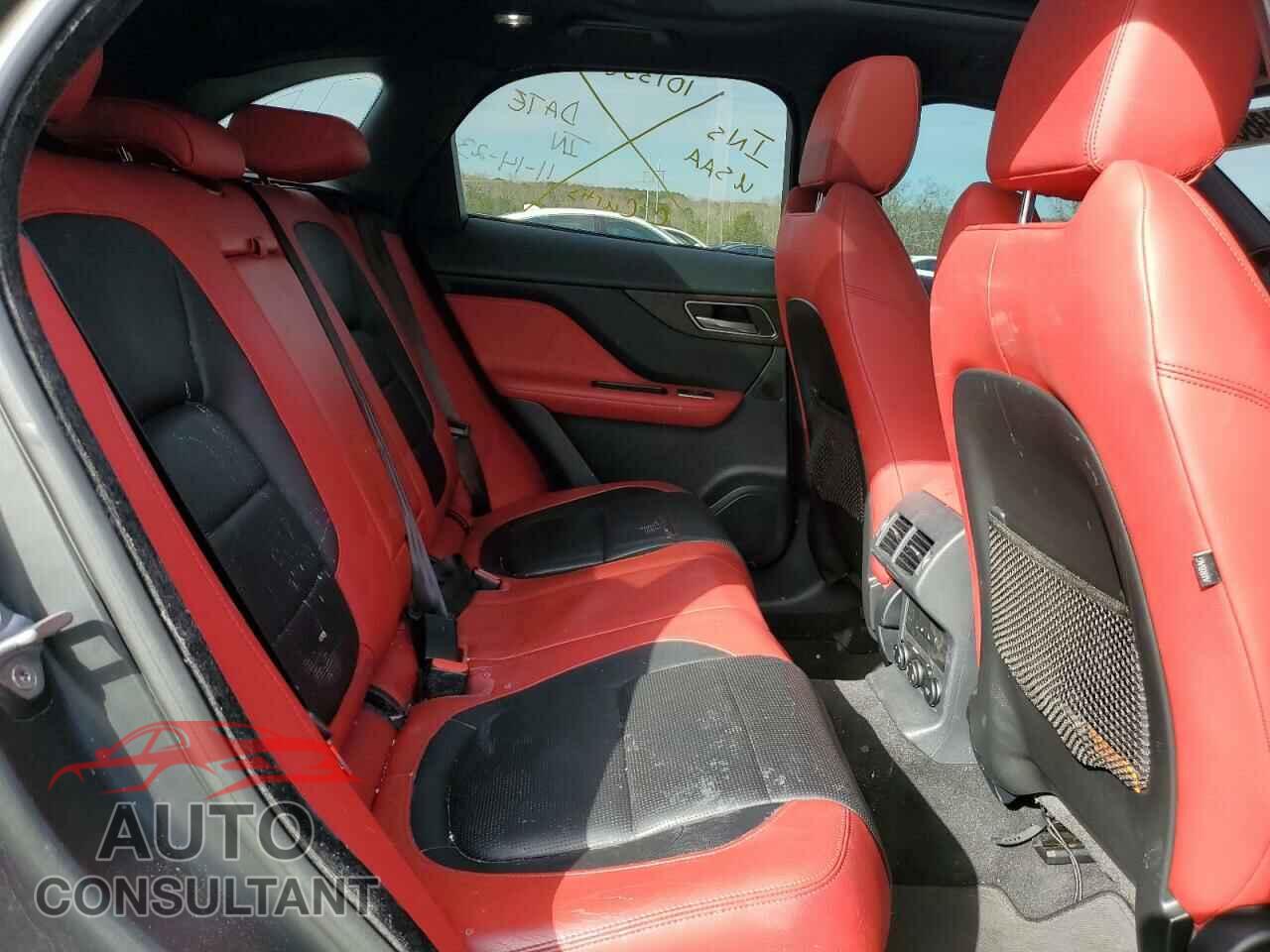 JAGUAR F-PACE 2018 - SADCM2FV4JA270865