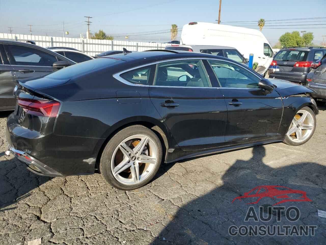 AUDI A5 2022 - WAUDACF56NA008282