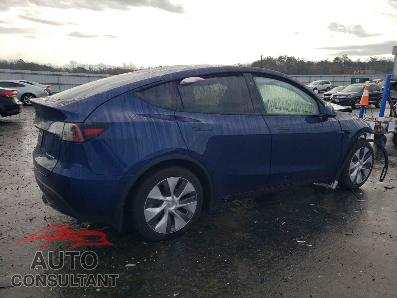 TESLA MODEL Y 2023 - 7SAYGAEEXPF868305