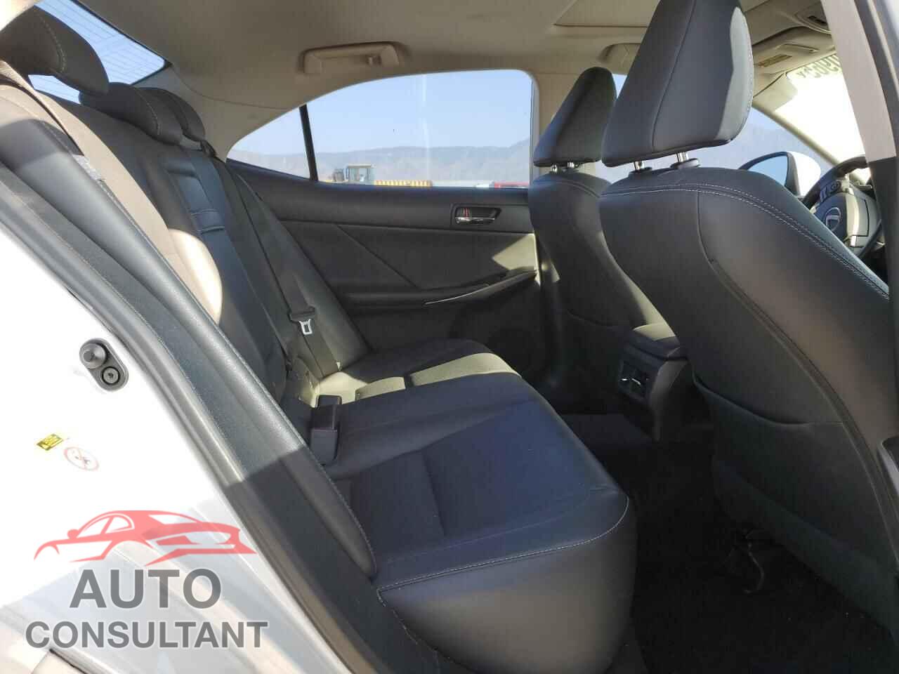 LEXUS IS 2014 - JTHBF1D22E5029453