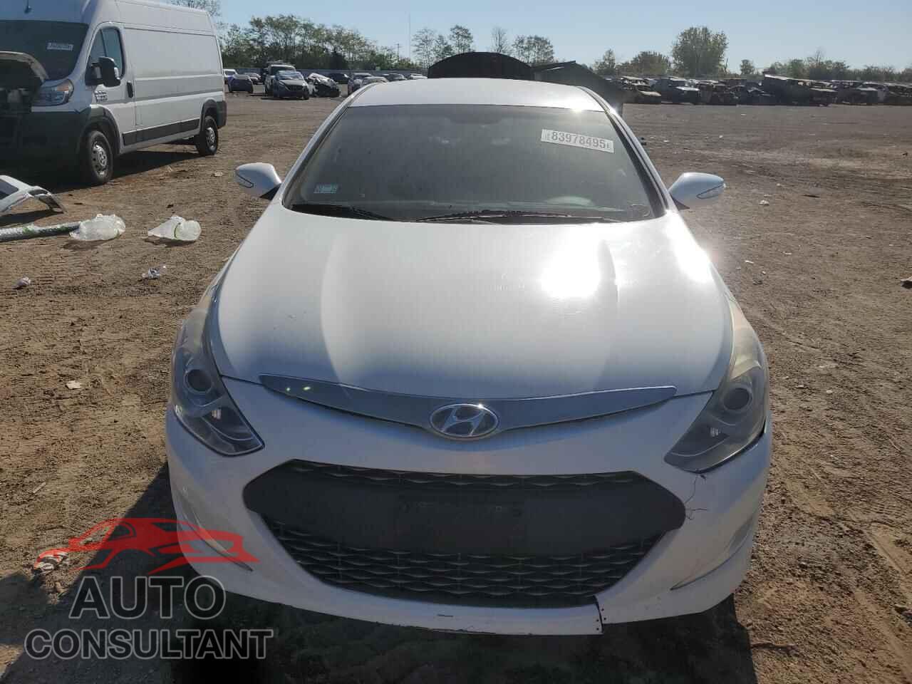 HYUNDAI SONATA 2012 - KMHEC4A48CA041413