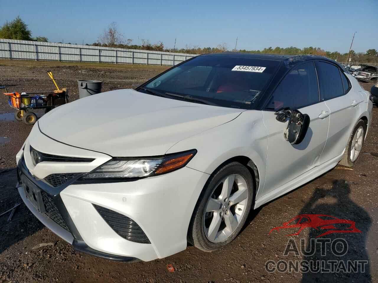 TOYOTA CAMRY 2018 - 4T1BZ1HK0JU016229