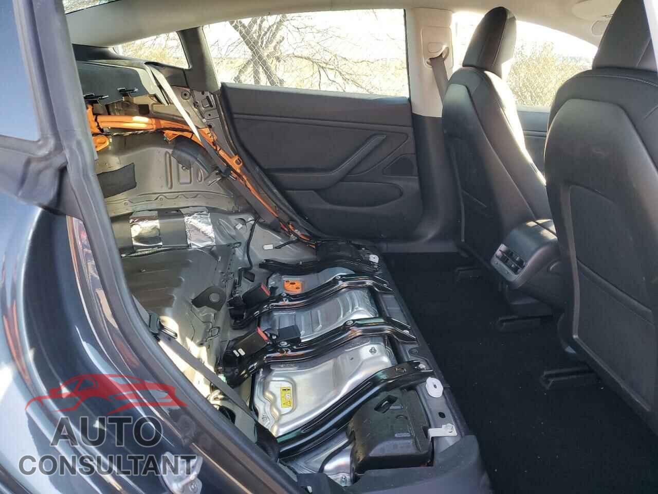 TESLA MODEL 3 2018 - 5YJ3E1EA2JF041304