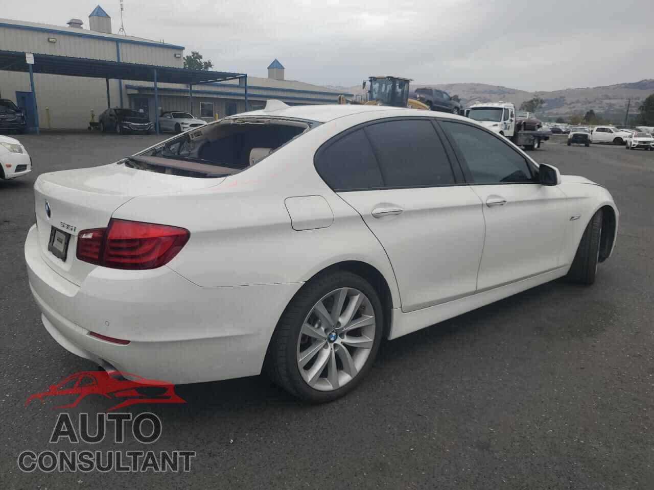 BMW 5 SERIES 2011 - WBAFR7C5XBC800383