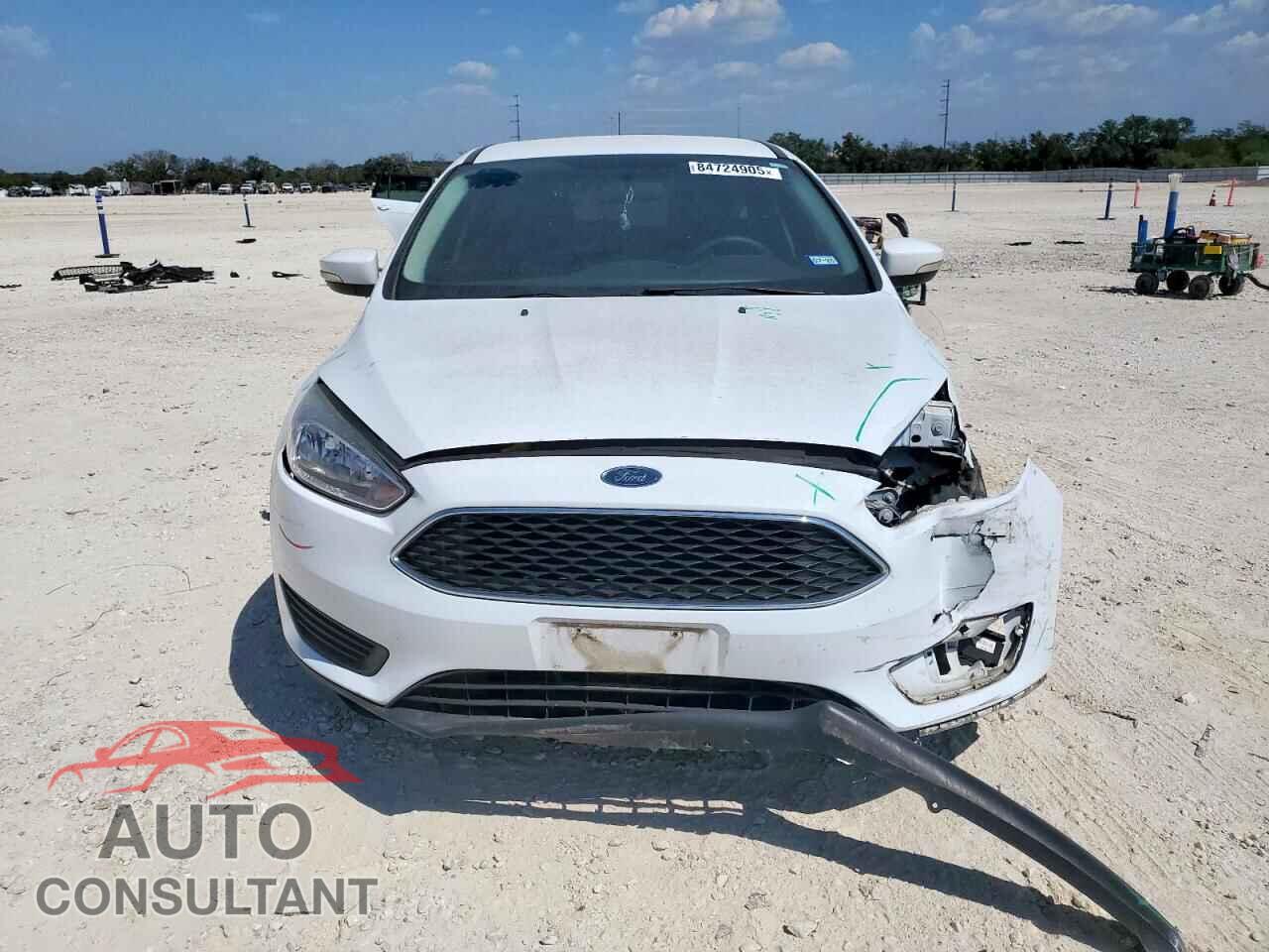 FORD FOCUS 2017 - 1FADP3K28HL295412