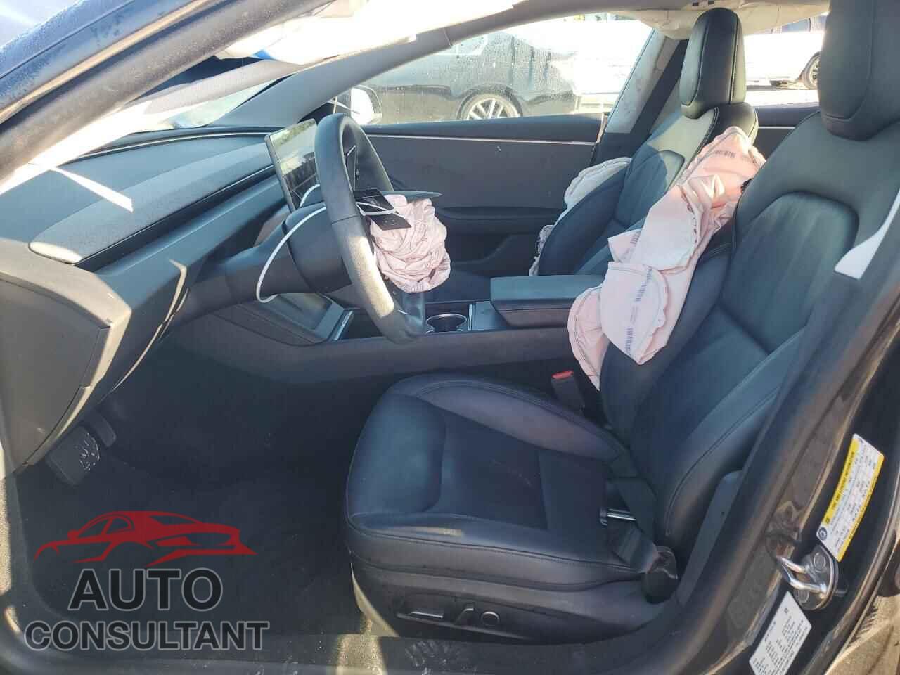 TESLA MODEL 3 2024 - 5YJ3E1EA9RF733863