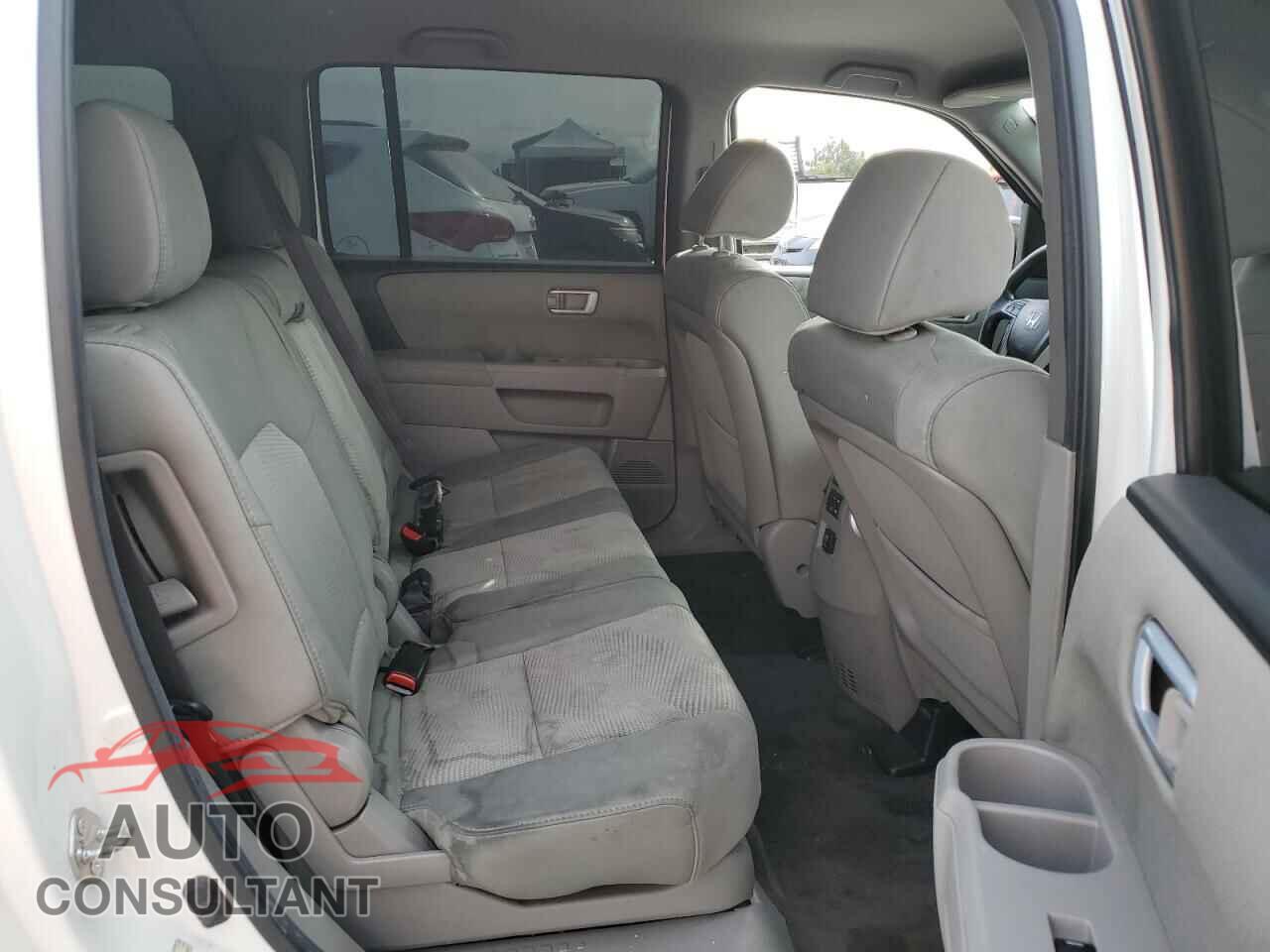 HONDA PILOT 2013 - 5FNYF3H2XDB009272