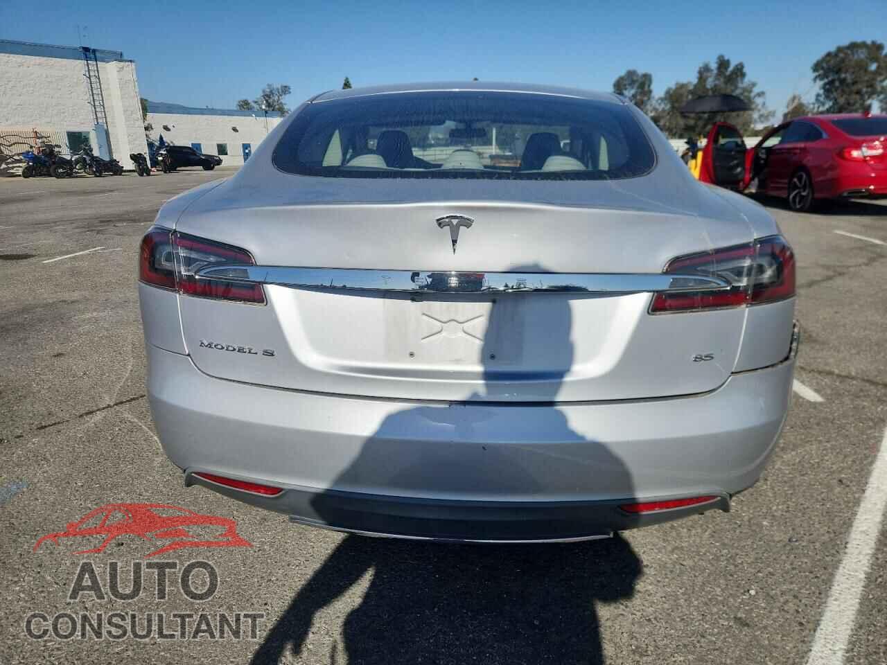 TESLA MODEL S 2013 - 5YJSA1CN6DFP19585