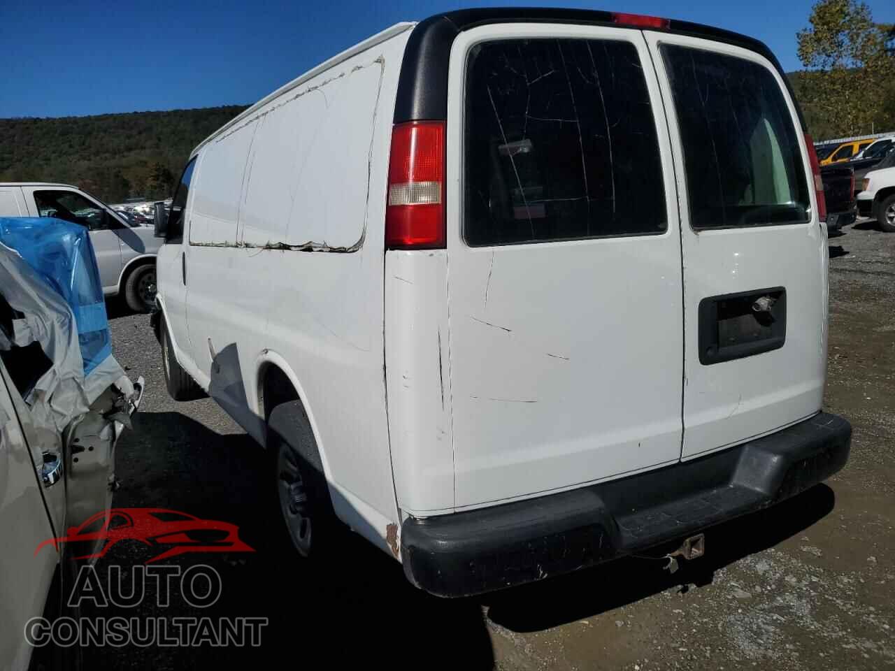 CHEVROLET EXPRESS 2011 - 1GCSGAF42B1128449