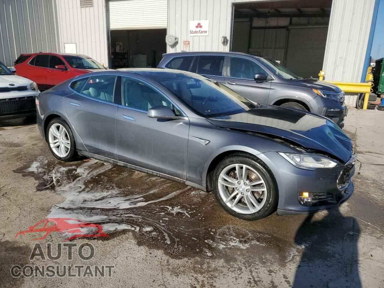 TESLA MODEL S 2014 - 5YJSA1S17EFP32619