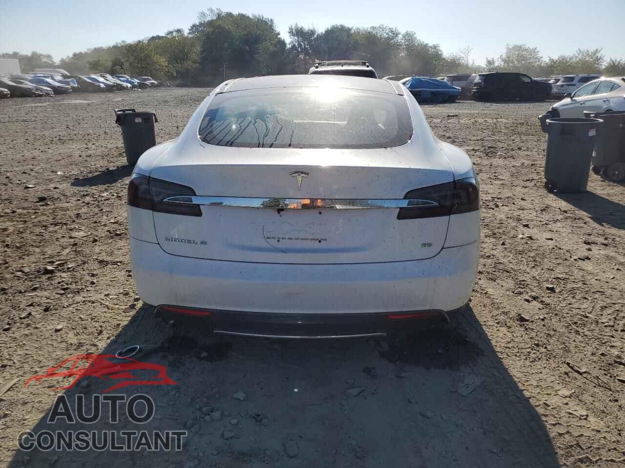 TESLA MODEL S 2013 - 5YJSA1CN4DFP06737