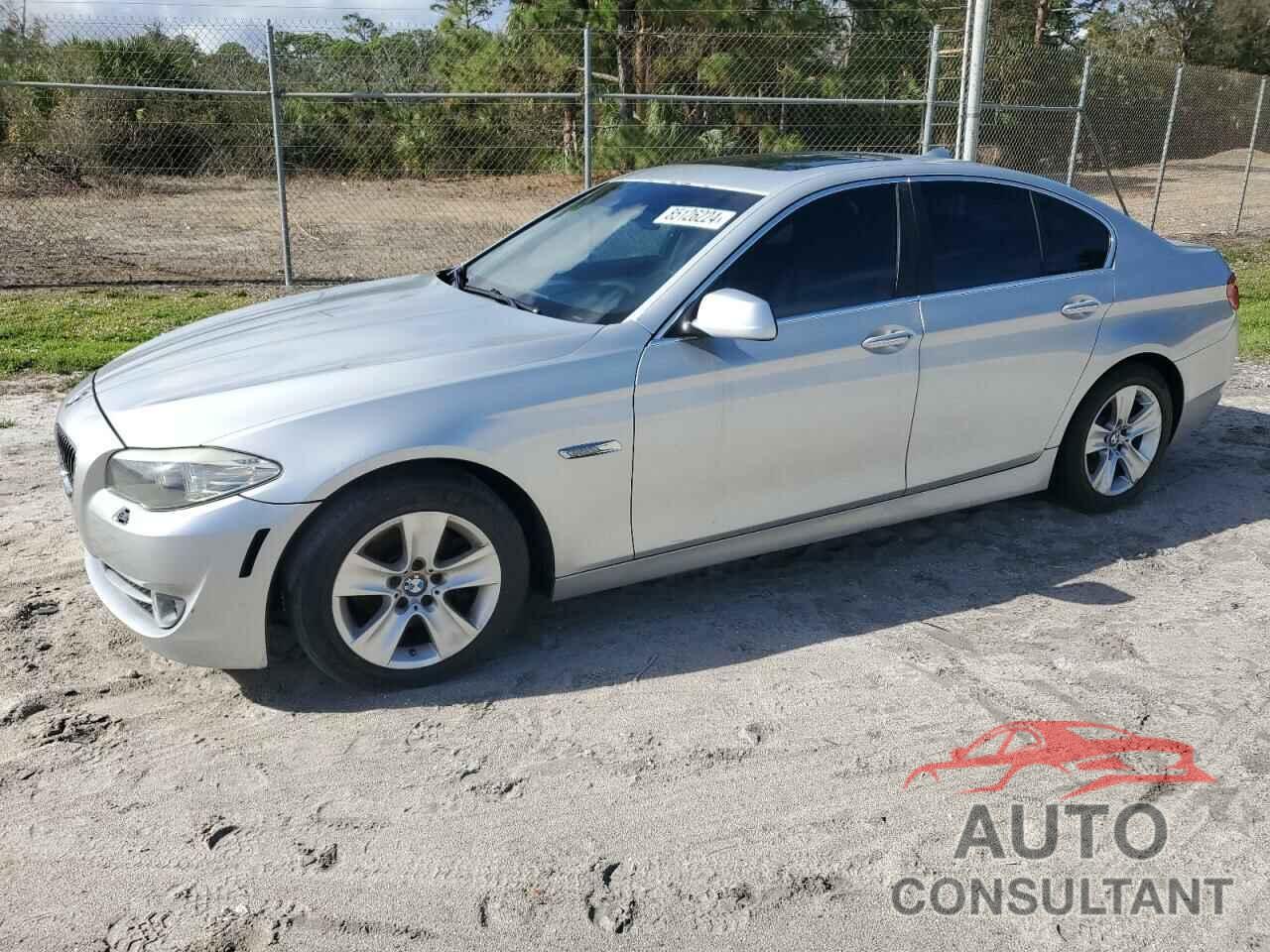BMW 5 SERIES 2011 - WBAFR1C59BC738956