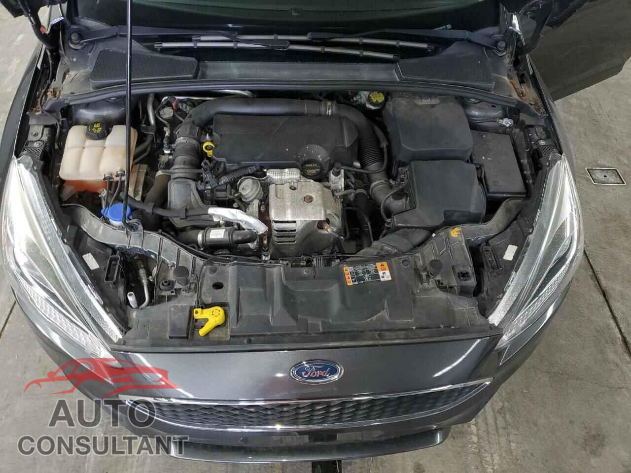 FORD FOCUS 2015 - 1FADP3FE8FL355142