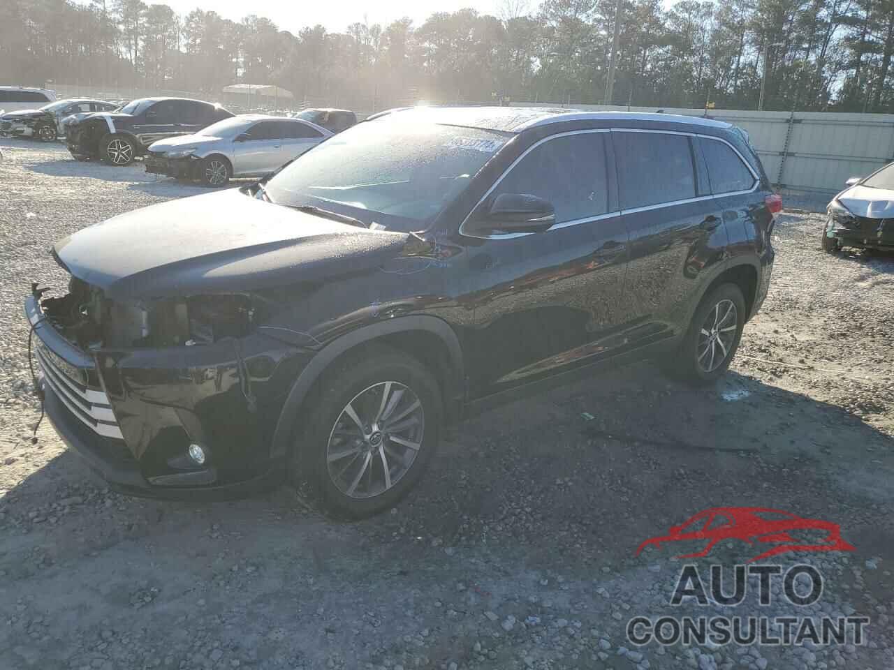 TOYOTA HIGHLANDER 2019 - 5TDKZRFH4KS559387