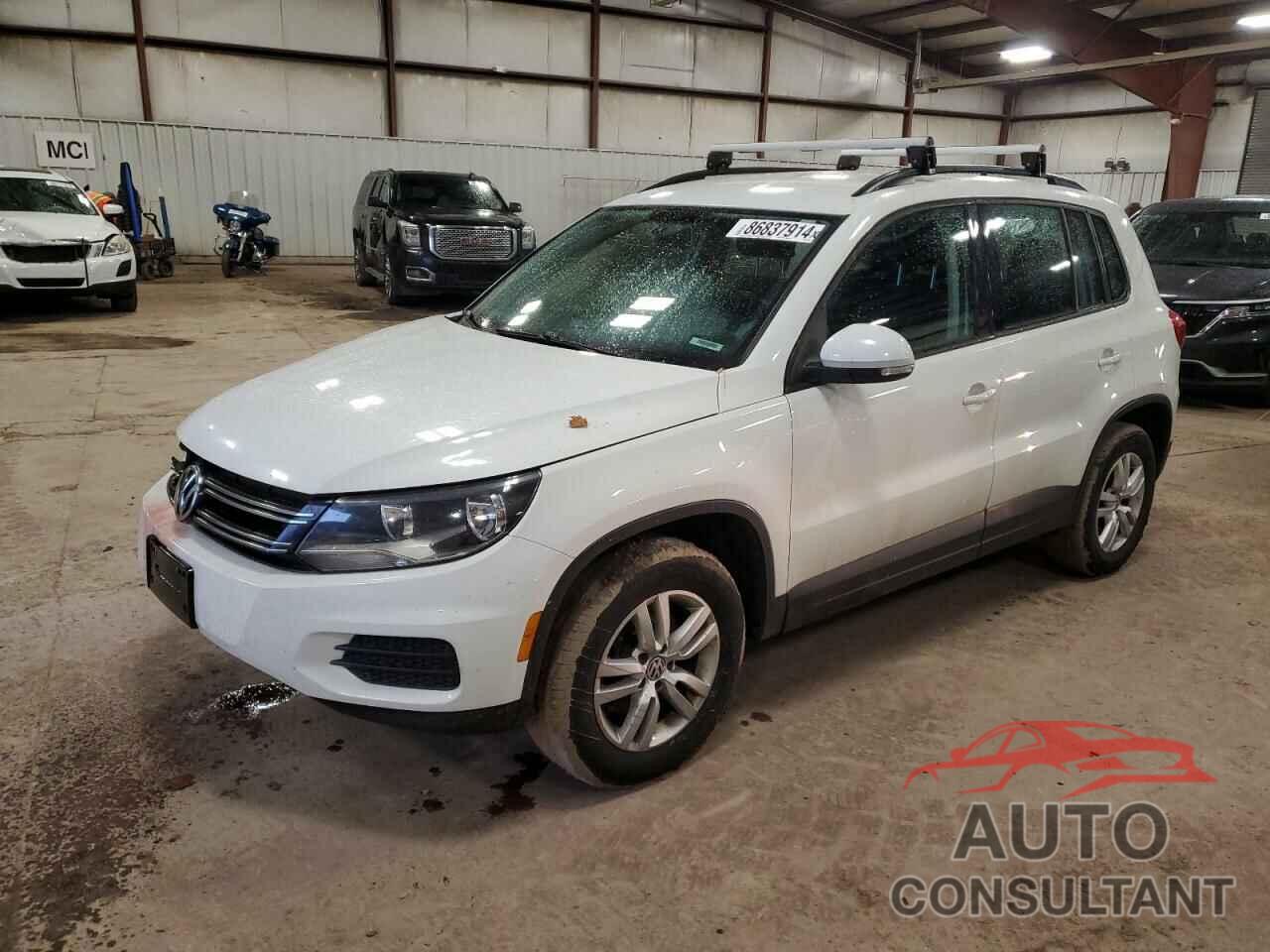 VOLKSWAGEN TIGUAN 2015 - WVGBV7AXXFW602131