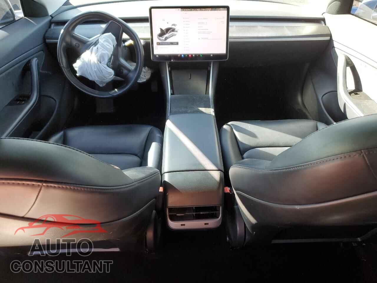 TESLA MODEL 3 2018 - 5YJ3E1EA0JF017390