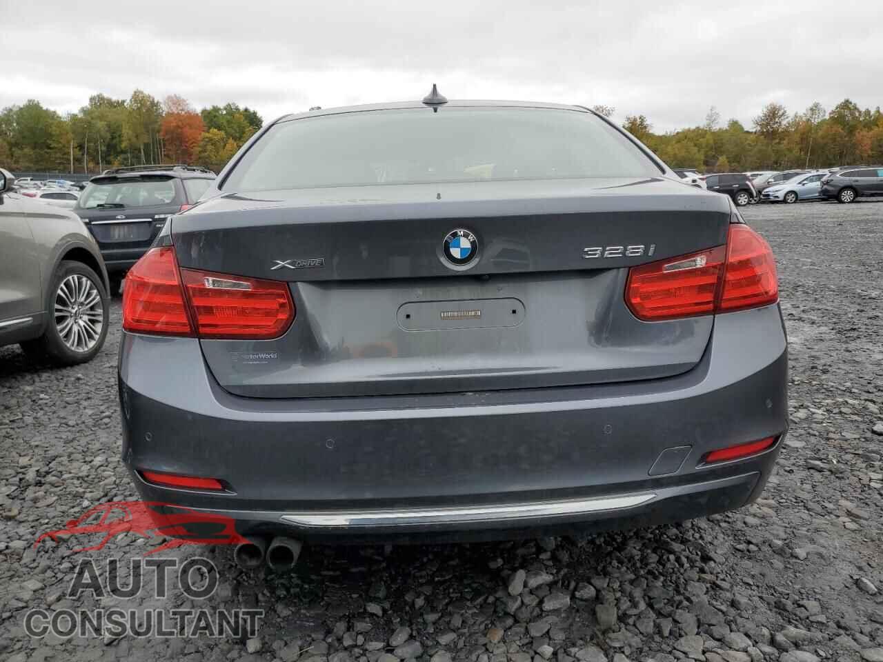 BMW 3 SERIES 2013 - WBA3B5G55DNS00240
