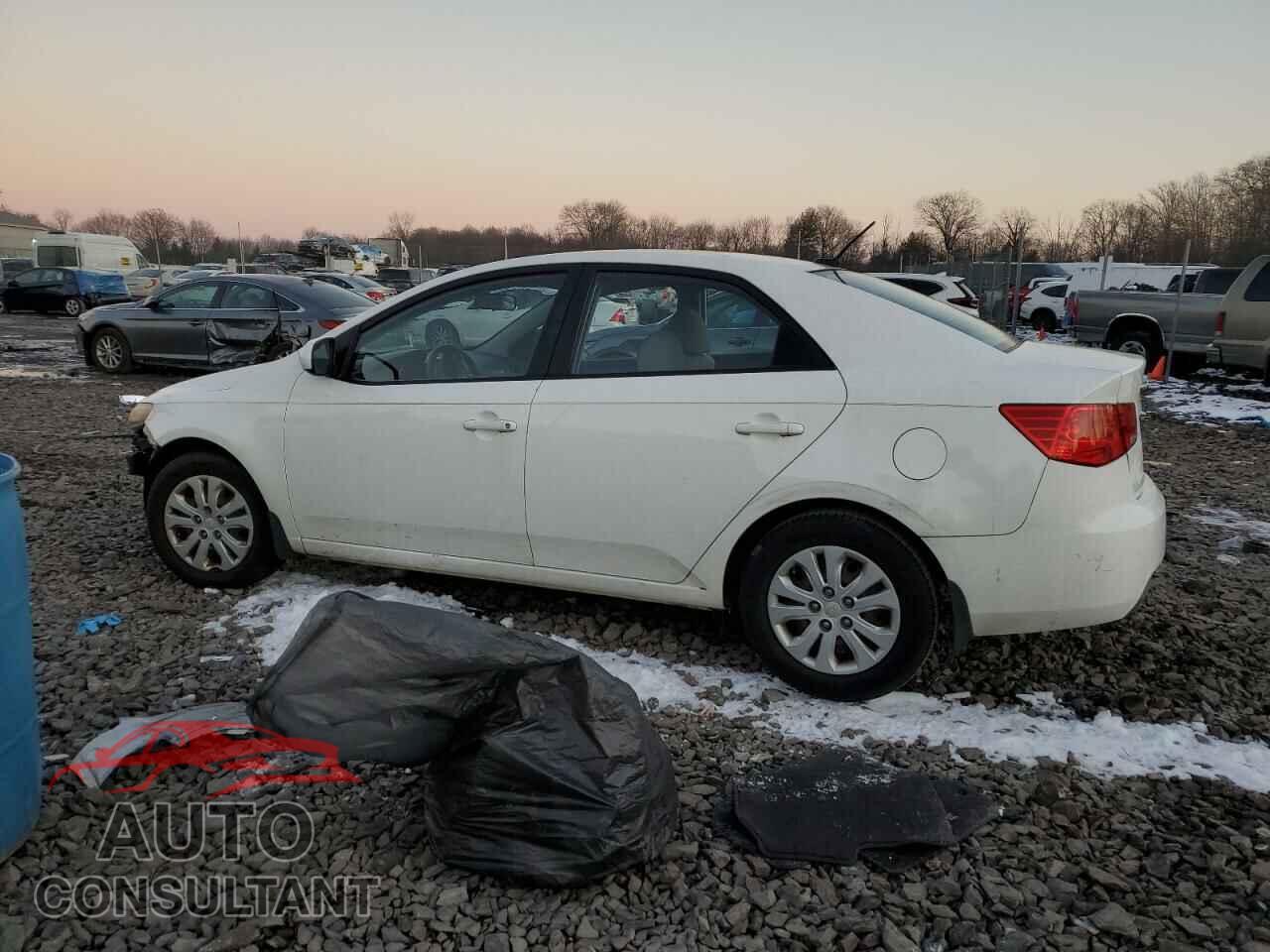 KIA FORTE 2010 - KNAFT4A29A5109521