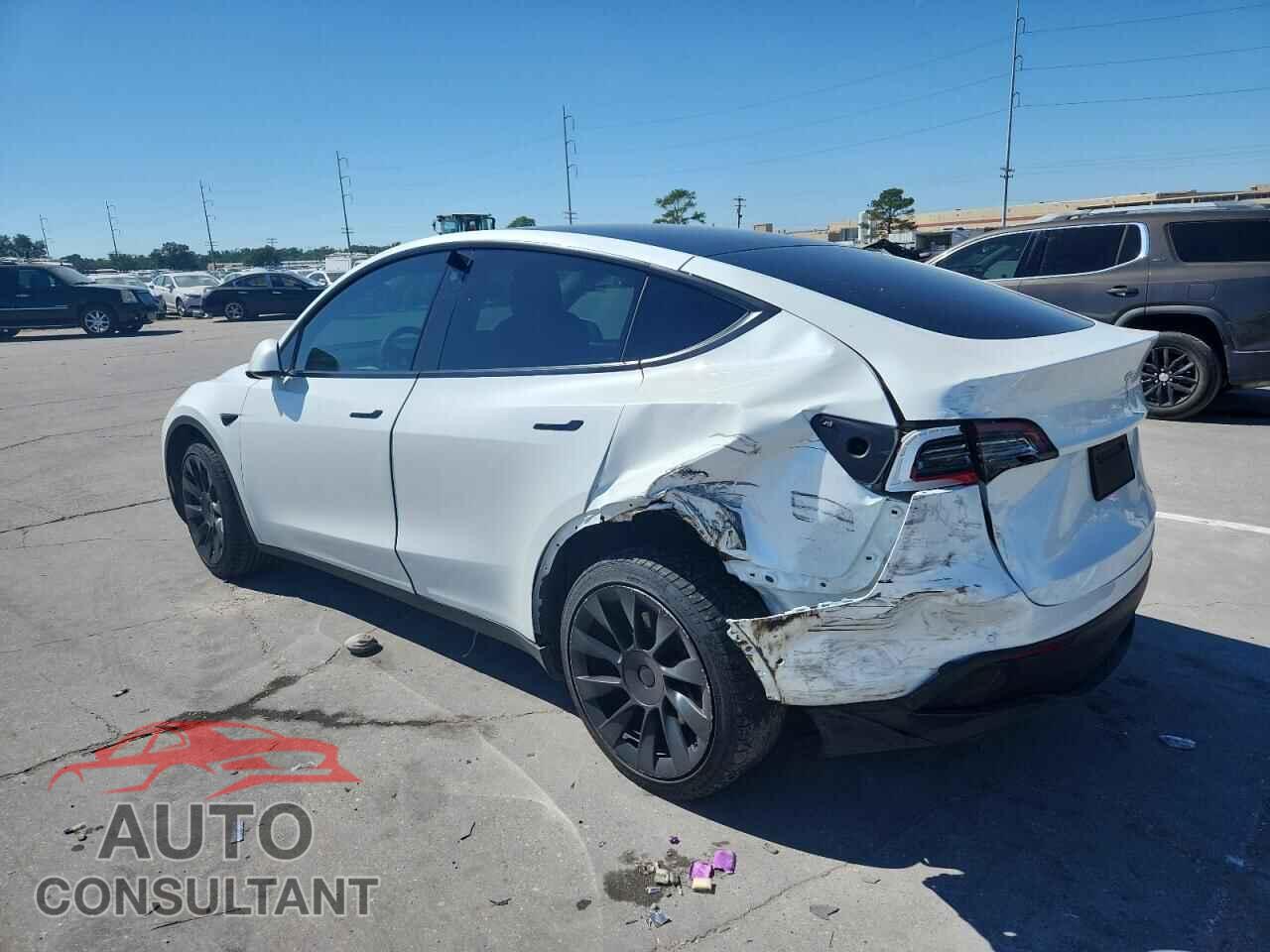 TESLA MODEL Y 2021 - 5YJYGDED5MF121437