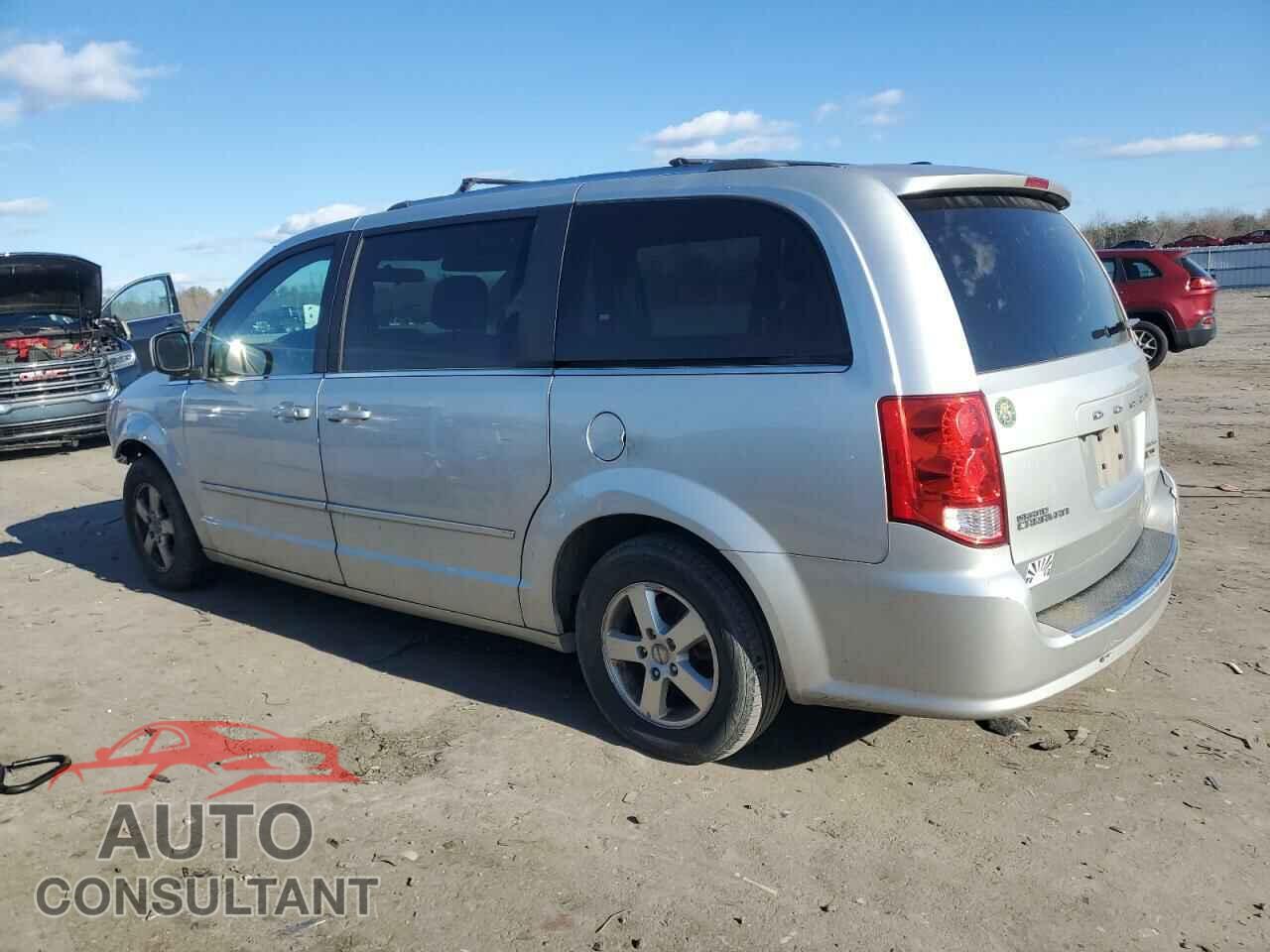 DODGE CARAVAN 2011 - 2D4RN5DG3BR657836