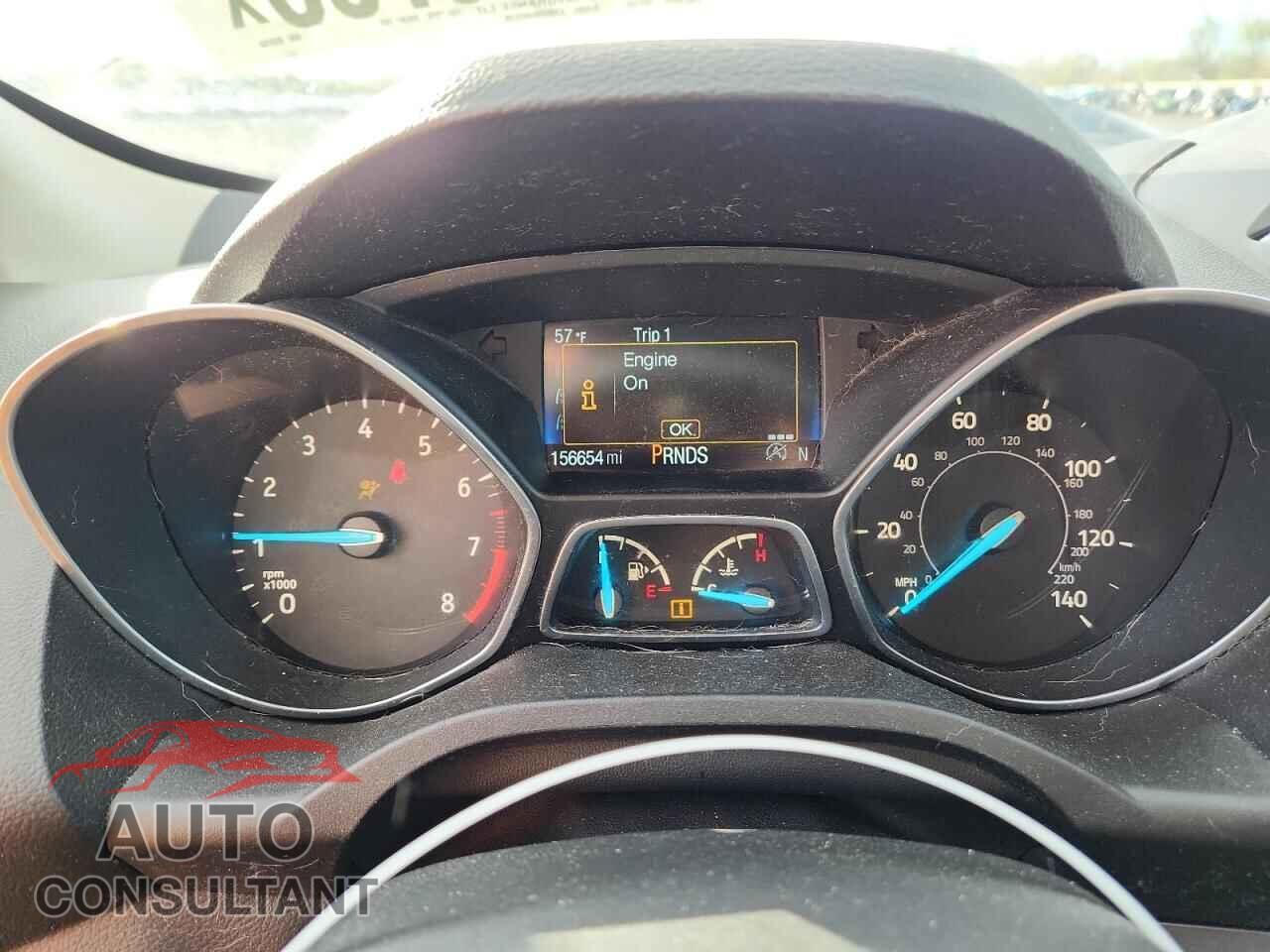 FORD ESCAPE 2017 - 1FMCU9G91HUB32260