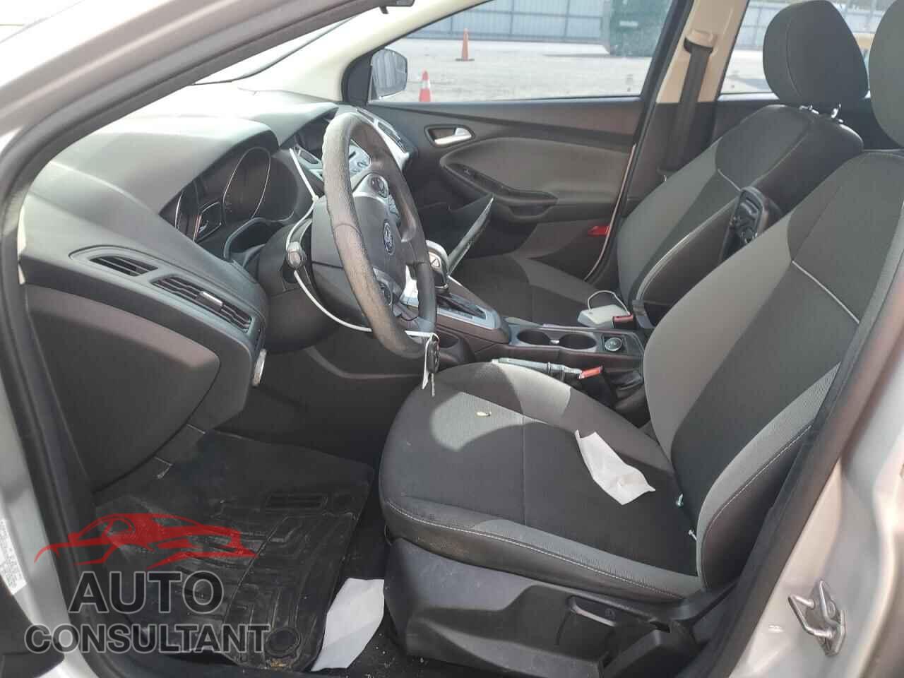 FORD FOCUS 2014 - 1FADP3K26EL199113