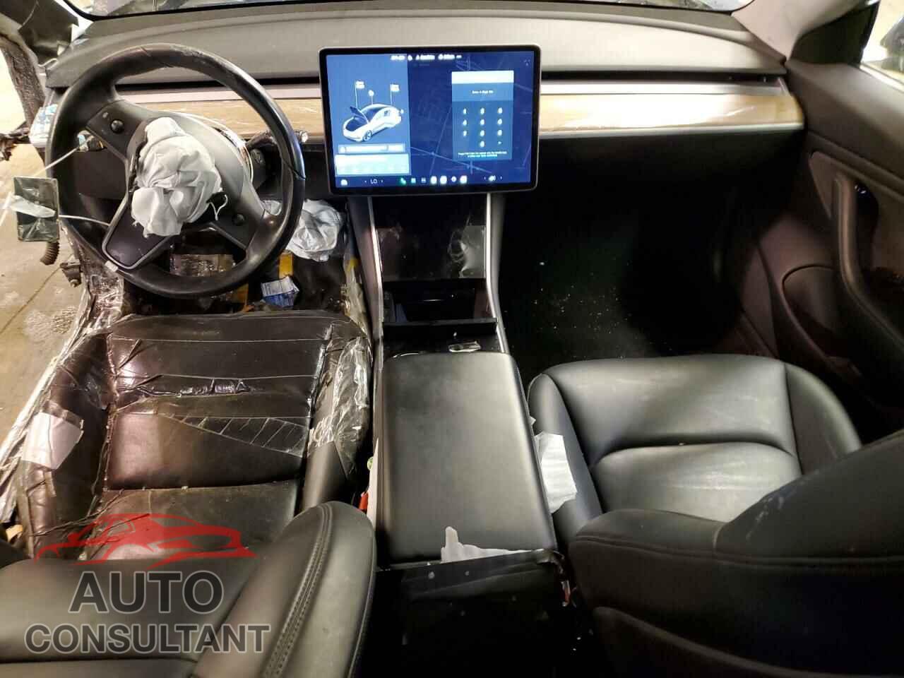TESLA MODEL 3 2019 - 5YJ3E1EA8KF411026