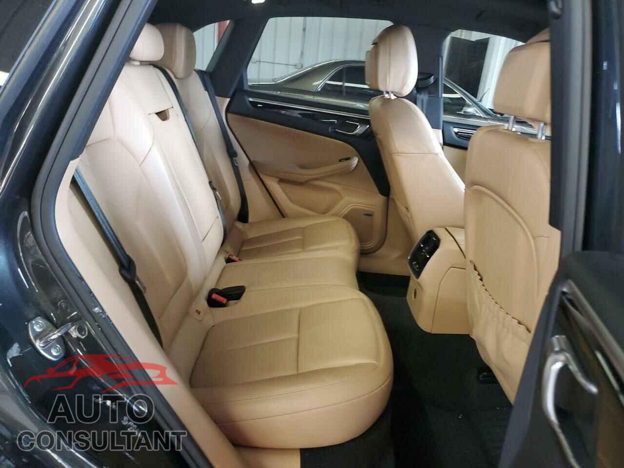 PORSCHE MACAN 2017 - WP1AB2A5XHLB21003