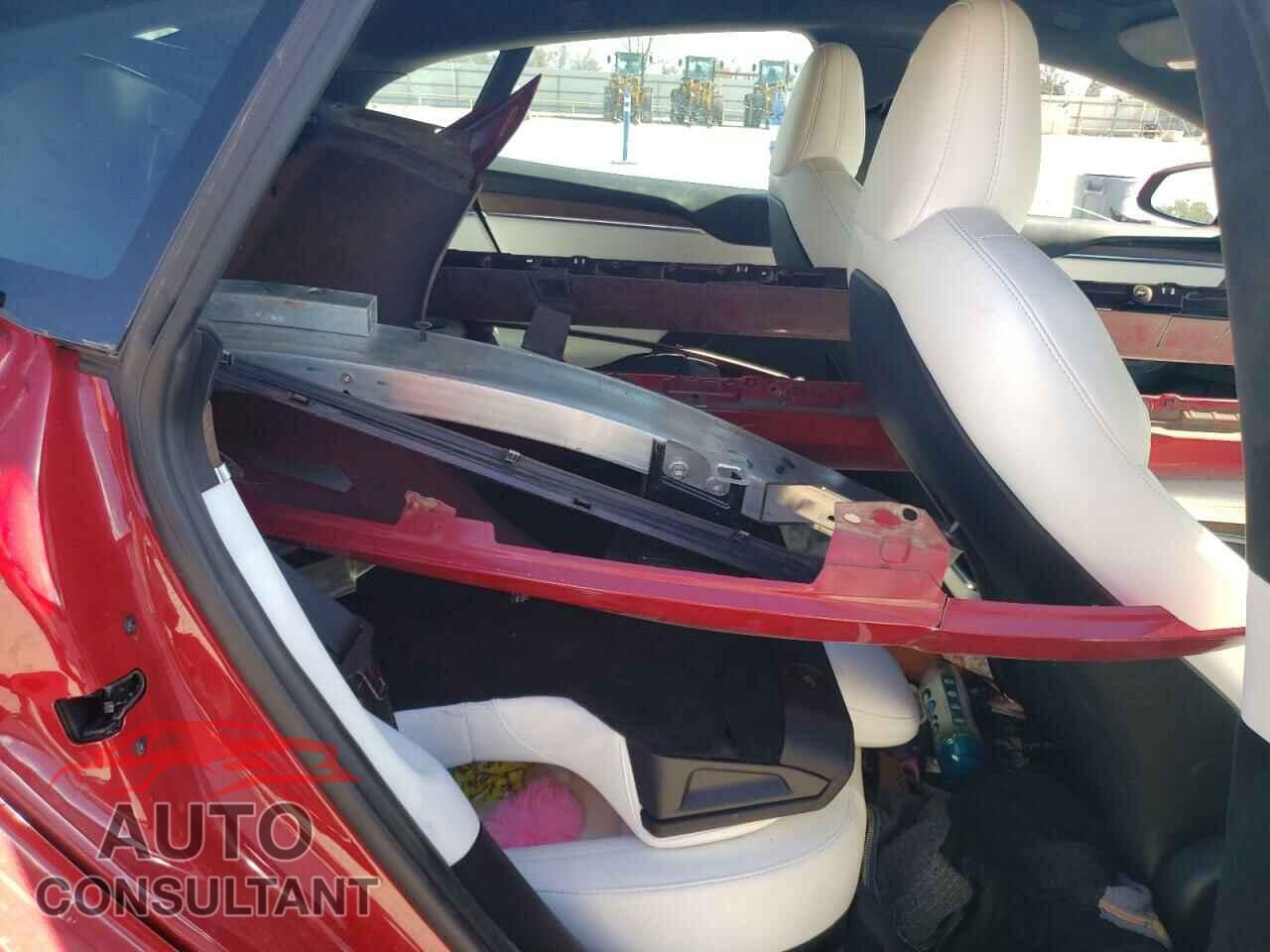 TESLA MODEL S 2022 - 5YJSA1E57NF488727