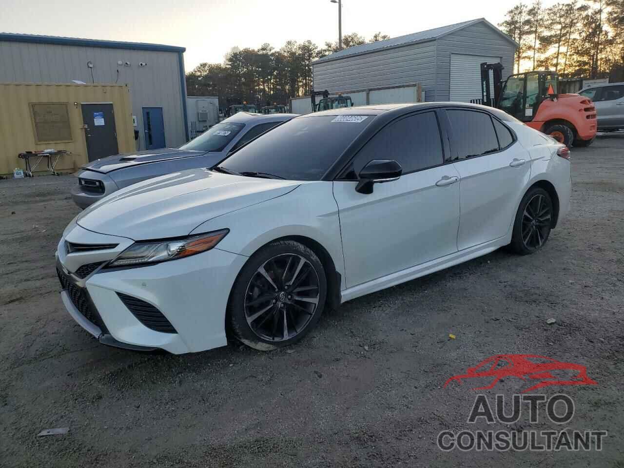 TOYOTA CAMRY 2018 - 4T1B61HKXJU146706