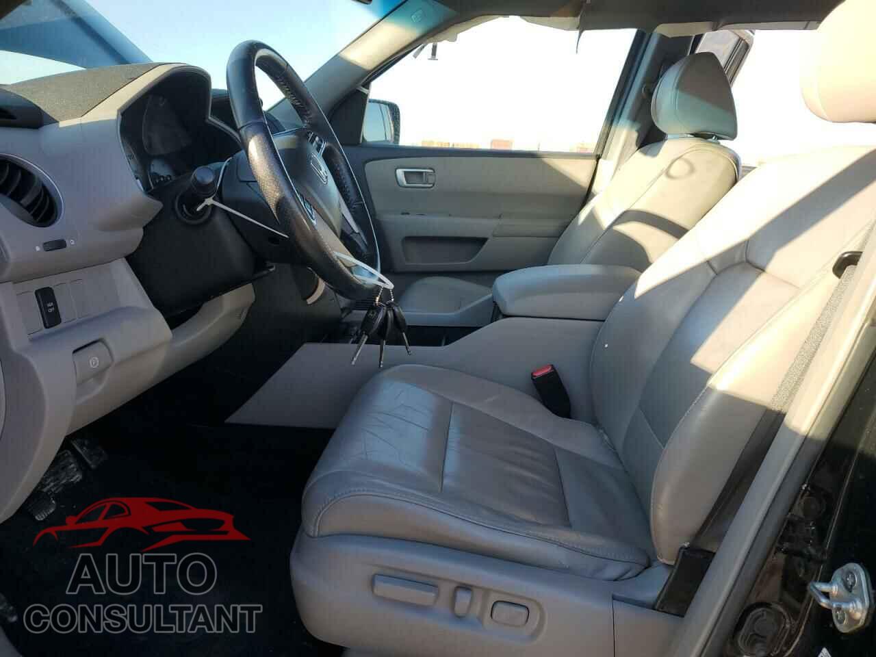 HONDA PILOT 2011 - 5FNYF4H58BB104233