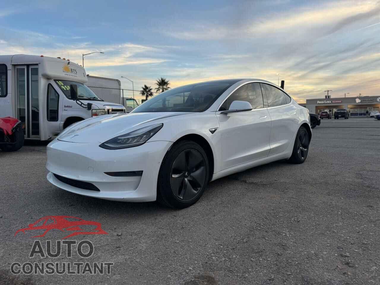 TESLA MODEL 3 2019 - 5YJ3E1EA9KF310013