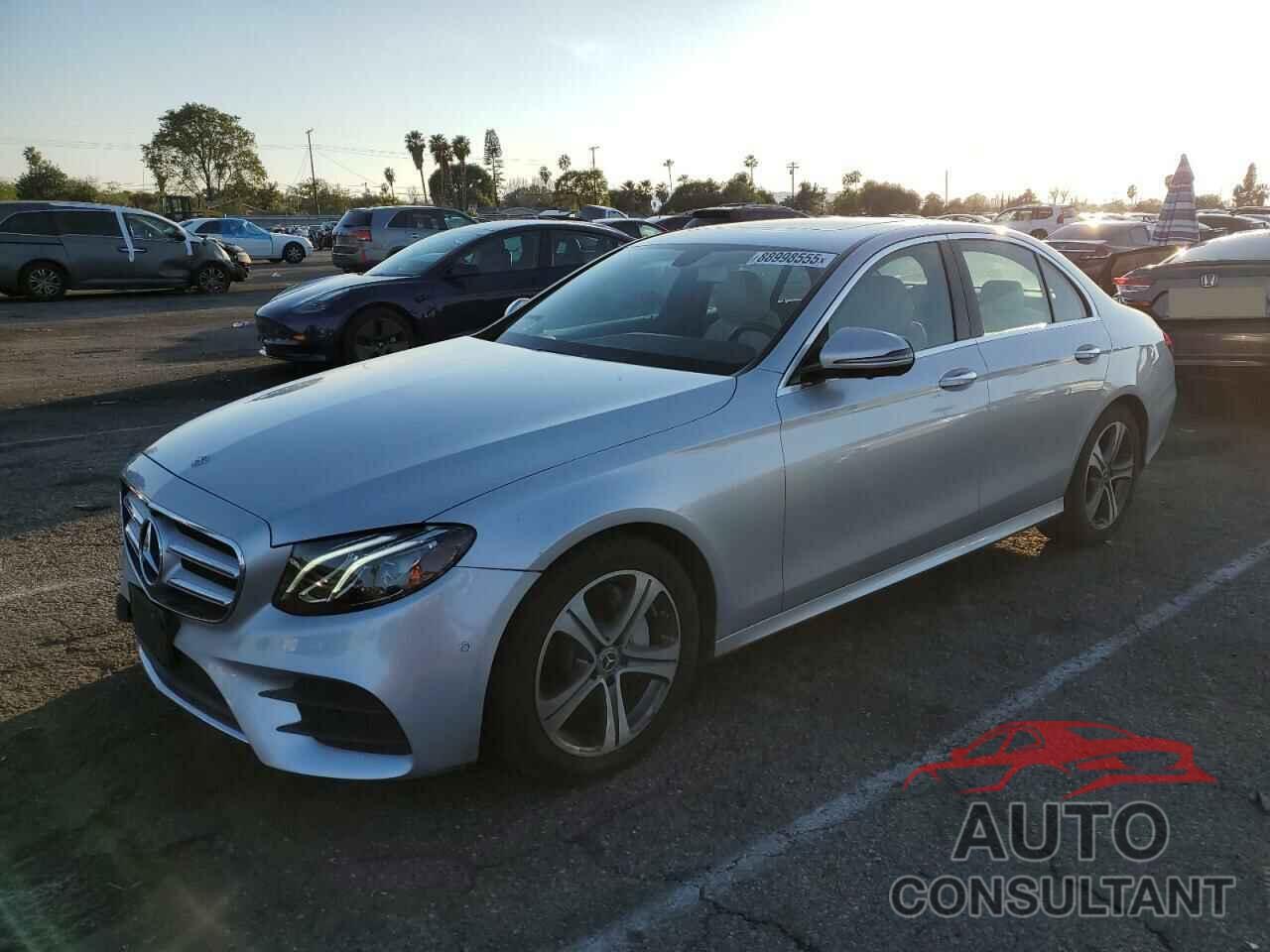 MERCEDES-BENZ E-CLASS 2020 - W1KZF8DB0LA765262