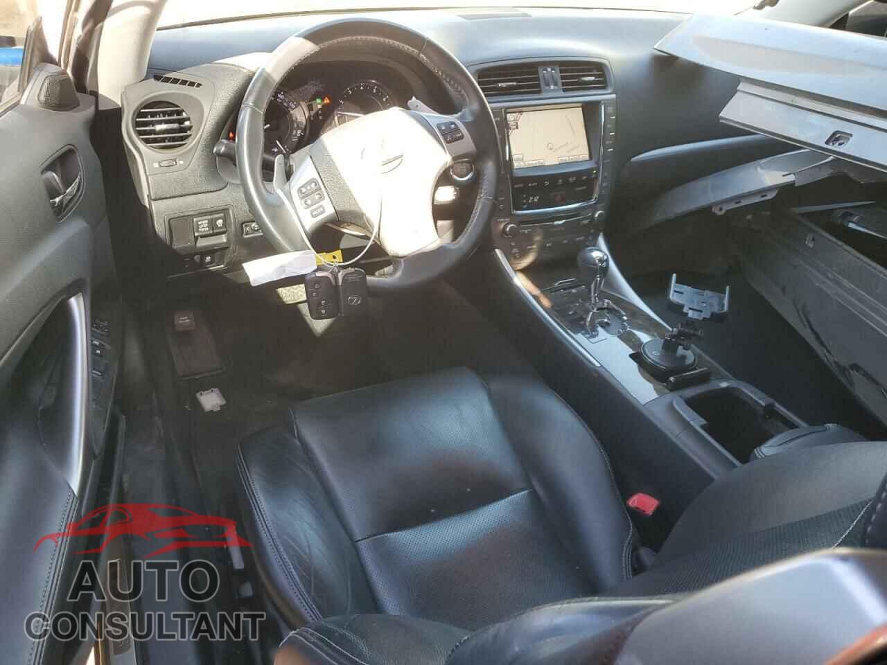 LEXUS IS 2012 - JTHFF2C20C2525035