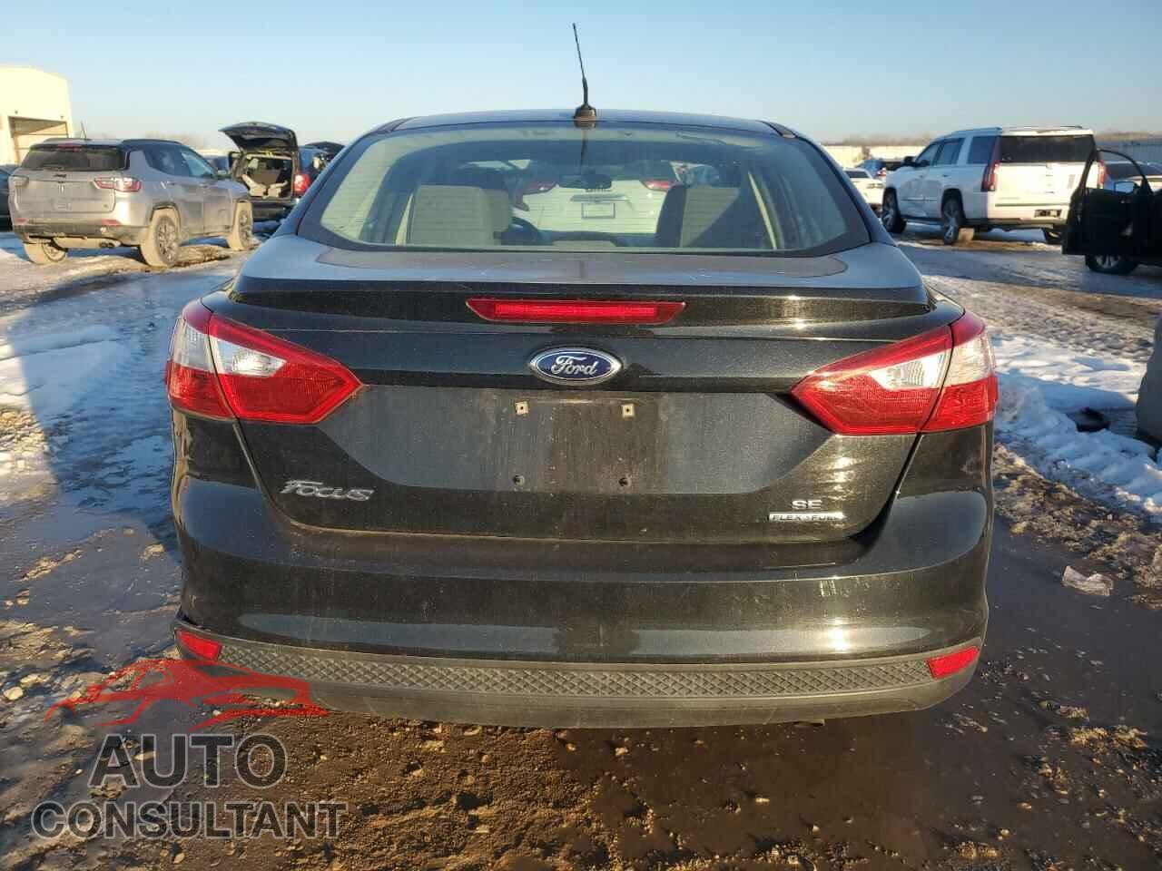 FORD FOCUS 2014 - 1FADP3F27EL245252