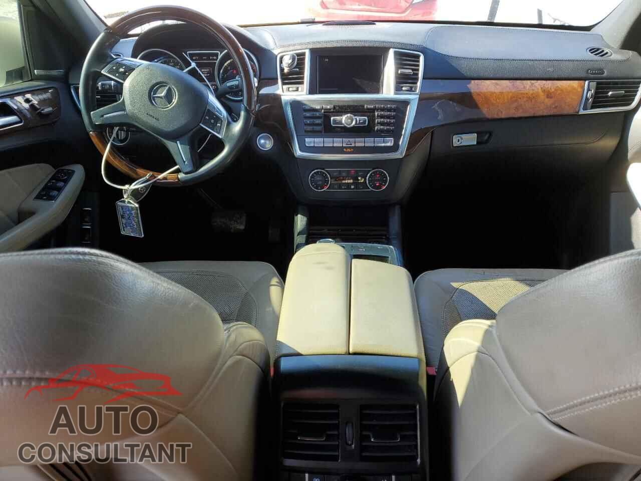 MERCEDES-BENZ GL-CLASS 2013 - 4JGDF7DE3DA160383