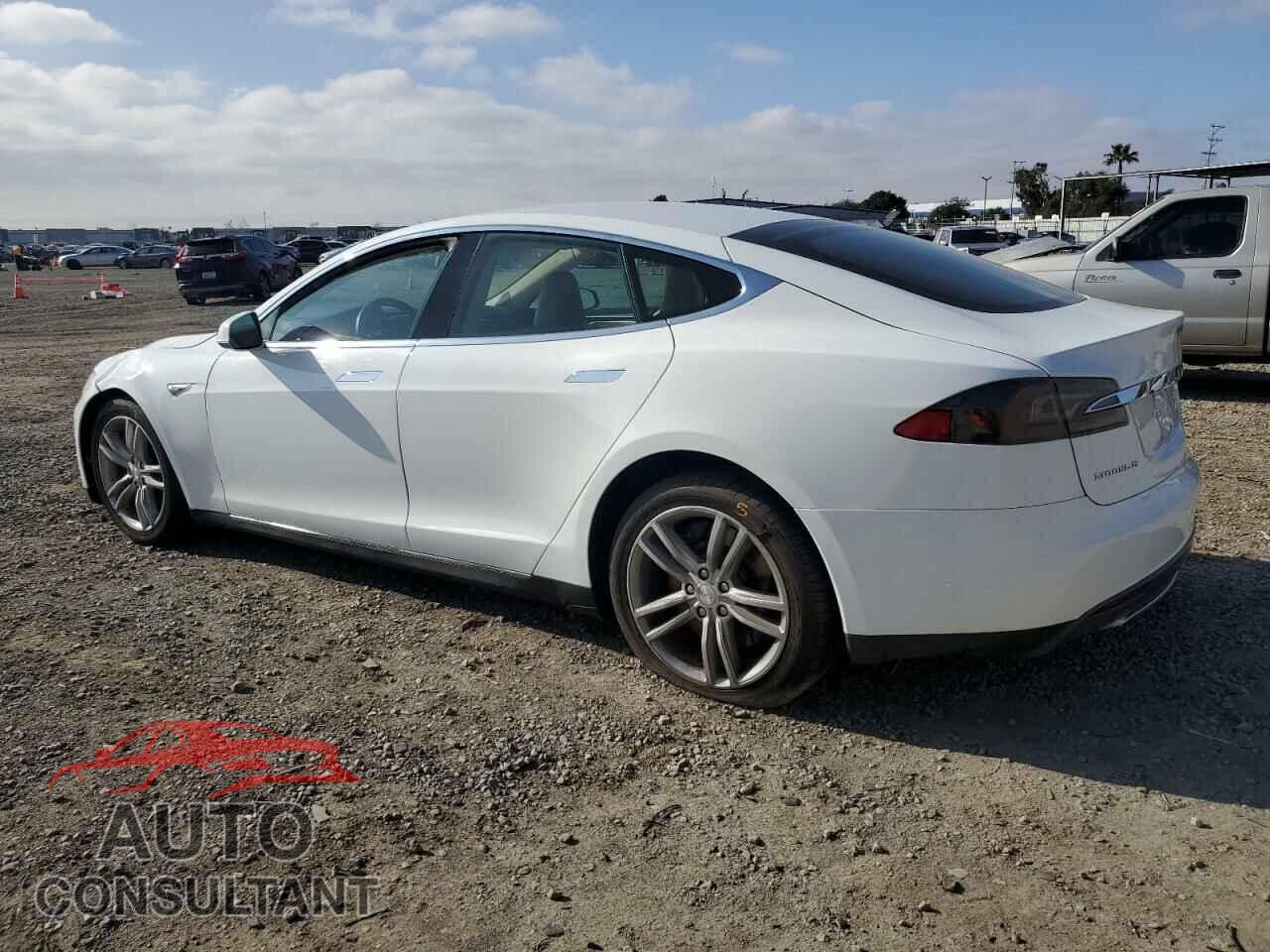 TESLA MODEL S 2013 - 5YJSA1CG2DFP17298