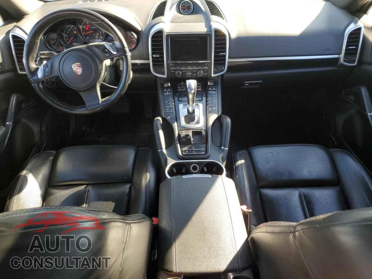 PORSCHE CAYENNE 2012 - WP1AA2A2XCLA06130