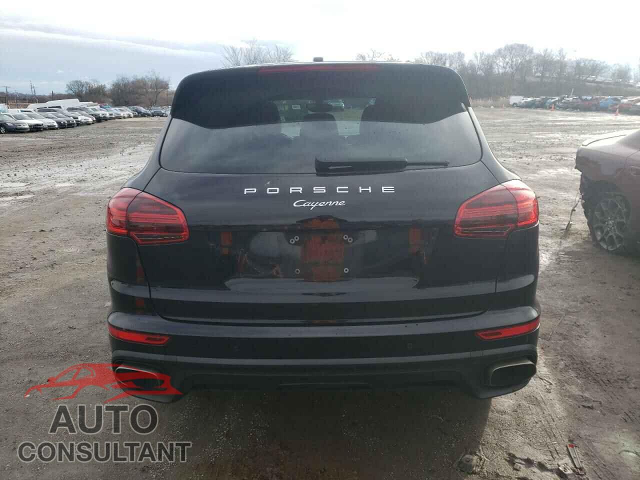 PORSCHE CAYENNE 2016 - WP1AA2A26GKA08825