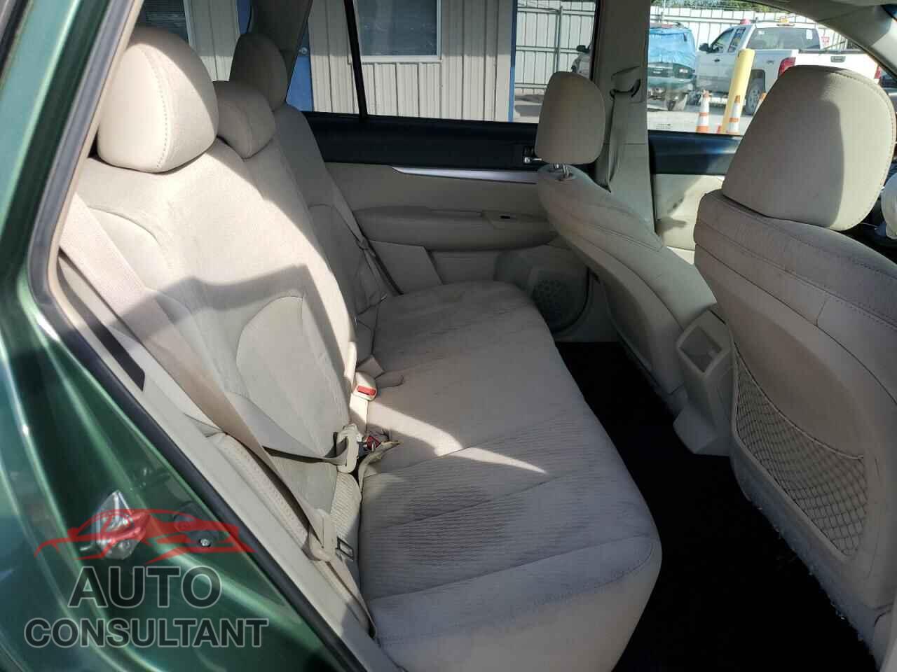 SUBARU OUTBACK 2010 - 4S4BRBGC8A3348084