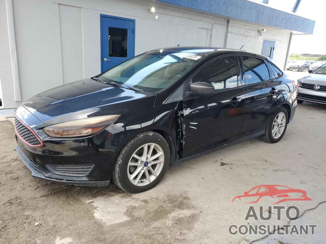 FORD FOCUS 2018 - 1FADP3FEXJL247131