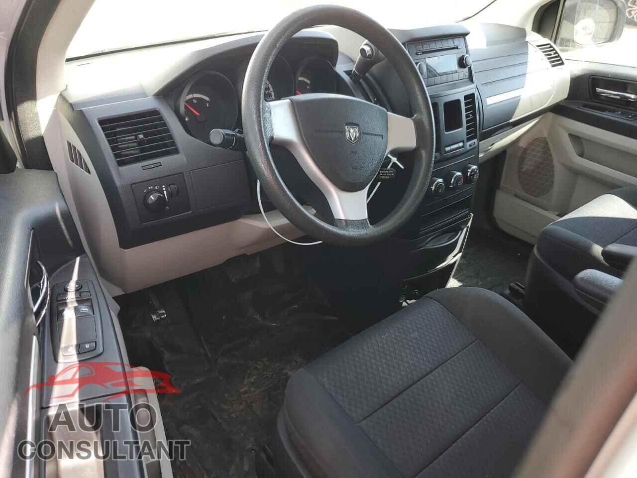 DODGE CARAVAN 2012 - 2D4RN1AE2AR117131