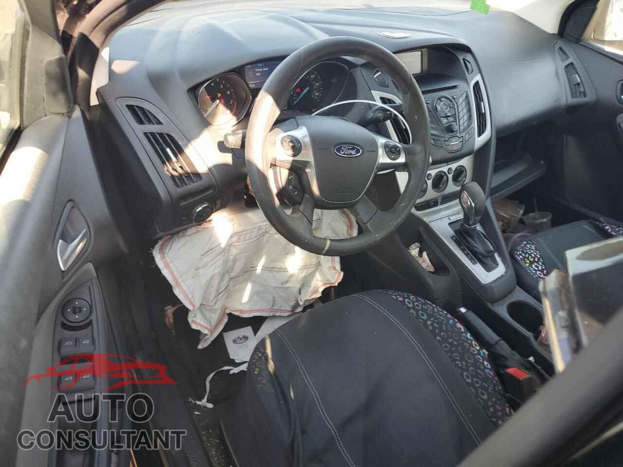FORD FOCUS 2014 - 1FADP3F2XEL405348