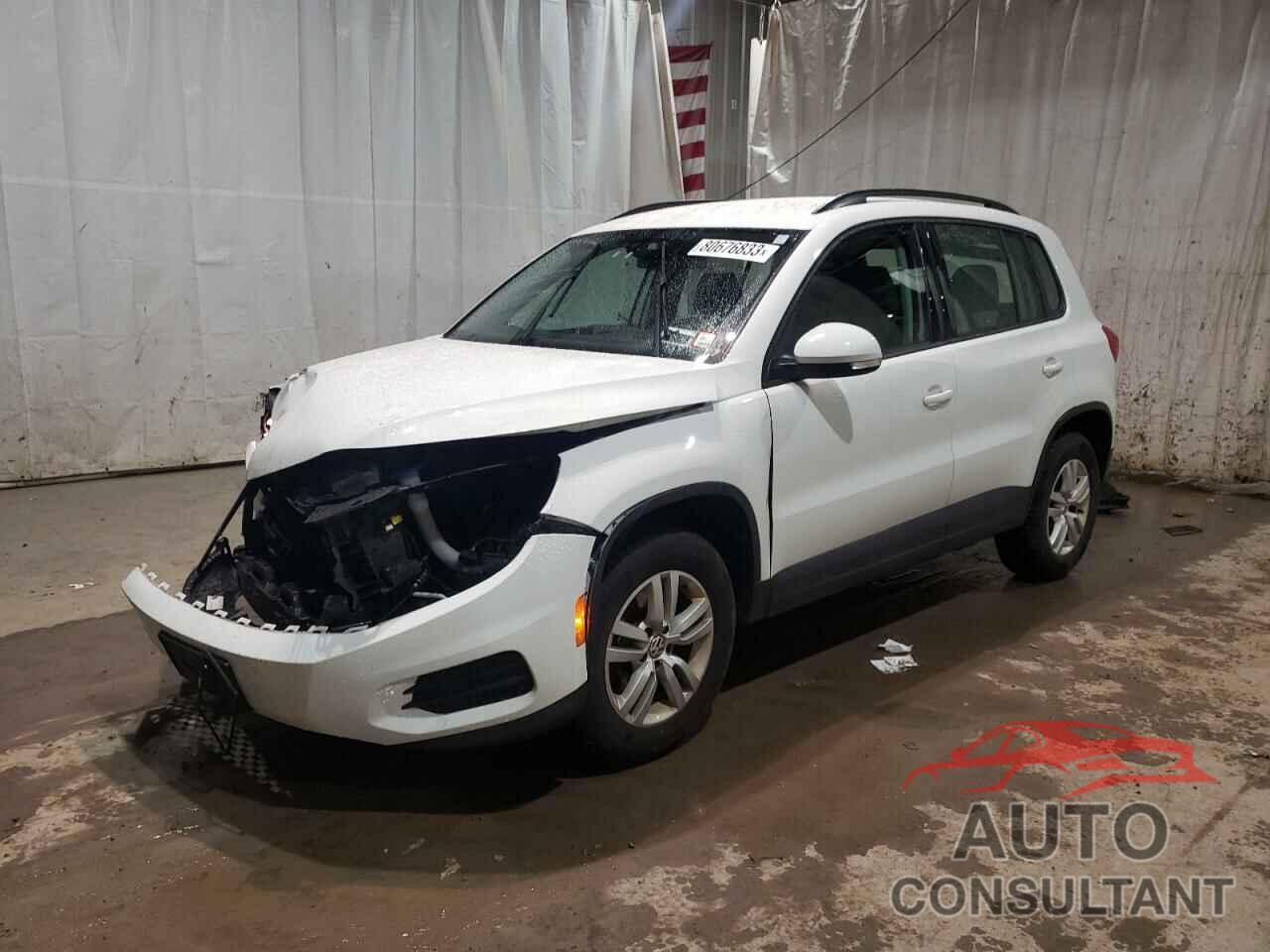 VOLKSWAGEN TIGUAN 2017 - WVGBV7AX9HK016093