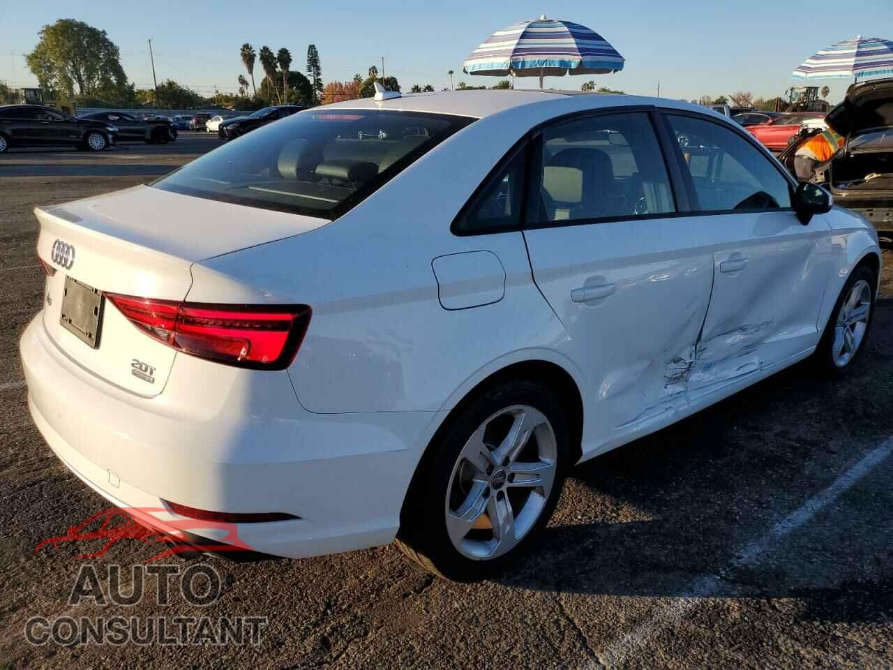 AUDI A3 2018 - WAUB8GFF4J1001148