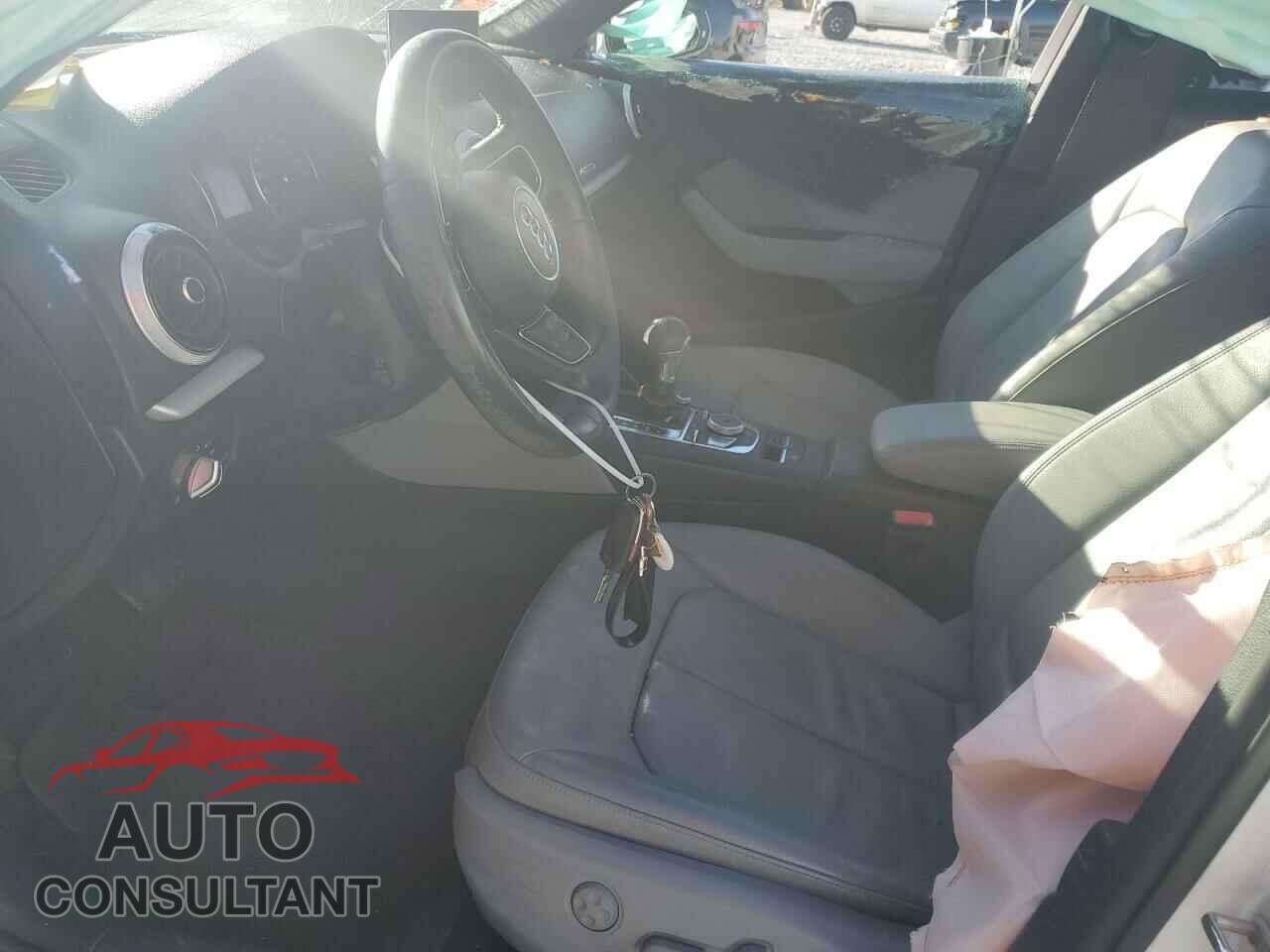 AUDI A3 2017 - WAUAUGFF2H1079185