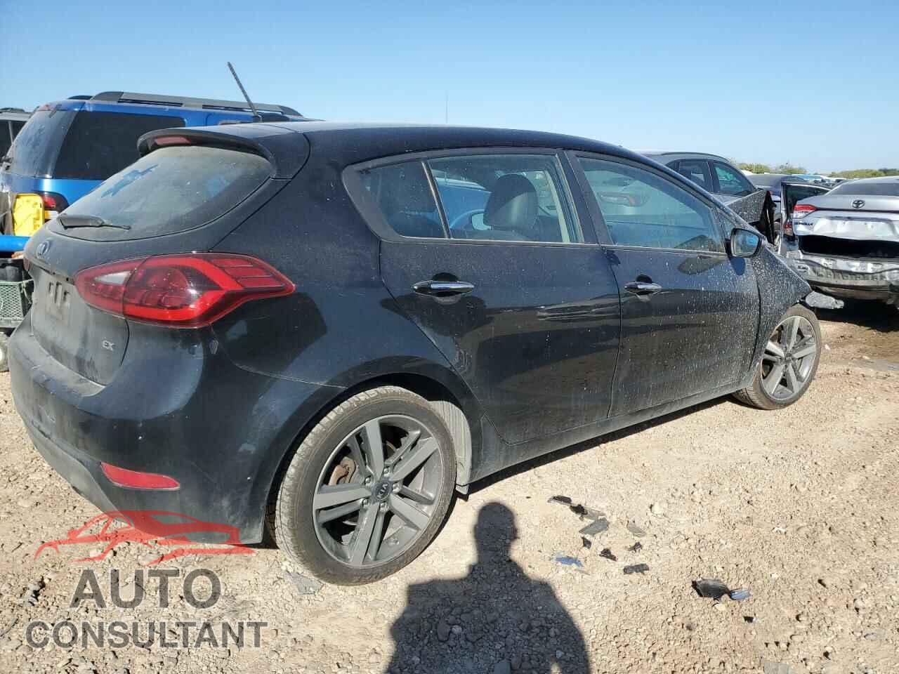 KIA FORTE 2017 - KNAFX5A84H5706830