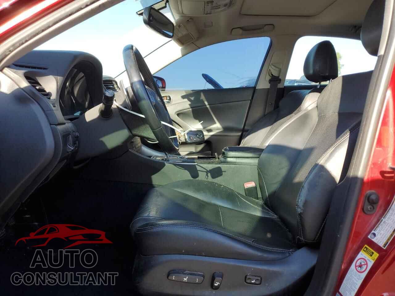 LEXUS IS 2011 - JTHBF5C29B5137914