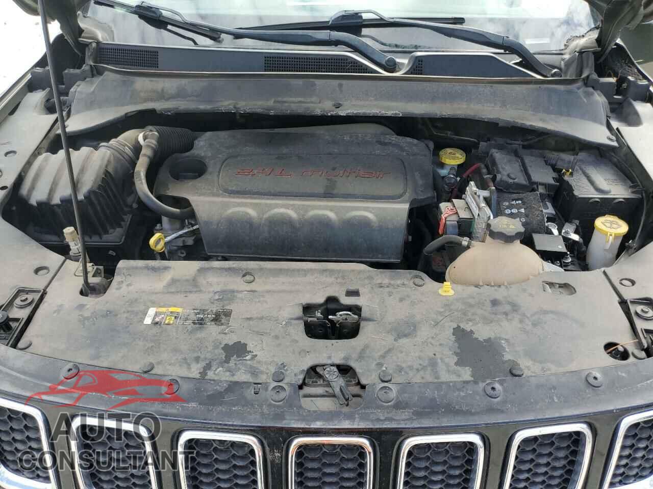 JEEP COMPASS 2018 - 3C4NJDAB5JT143671